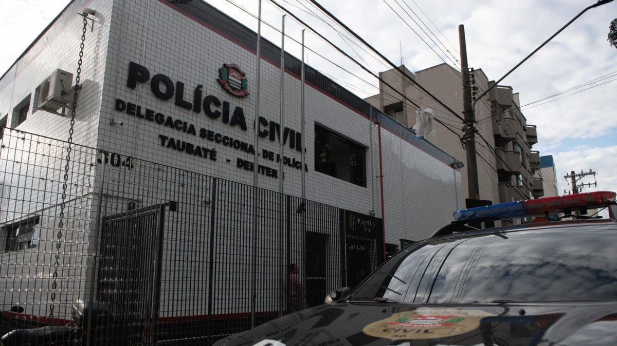 Mulher morre e dois homens ficam feridos em batida entre motos em Taubaté 
    
Acidente aconteceu na madrugada deste sábado (21), no bairro Estiva.

Saiba mais na matéria abaixo:
guiataubate.com.br/noticias/2026/…