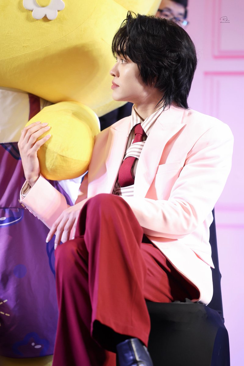 𝘱𝘤𝘩. — tweet media