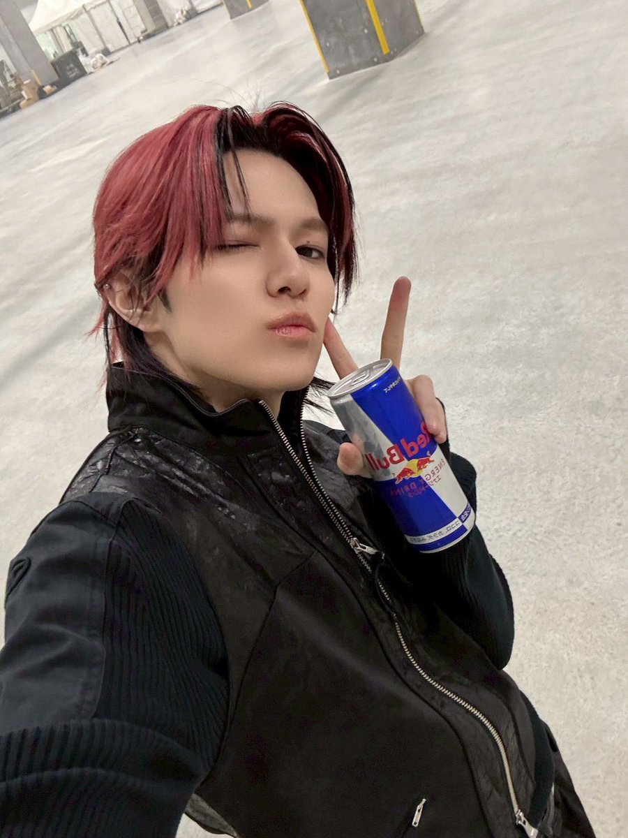 ONE OR EIGHT tweet media