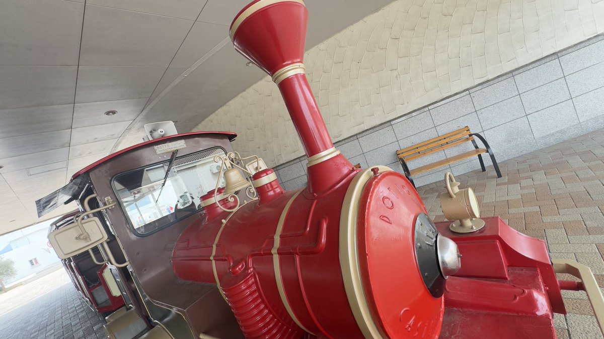 はれコス tweet media