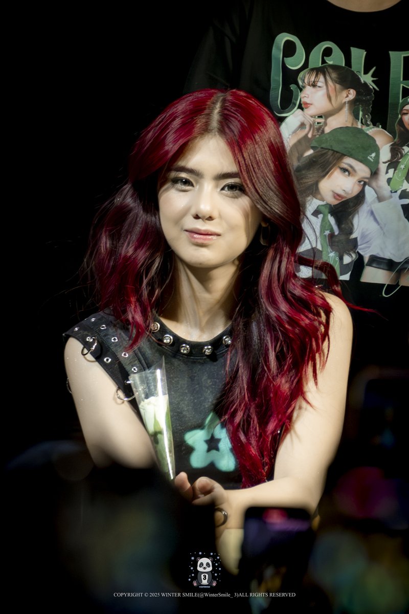 Winter Smil3 🐼❄️ tweet media