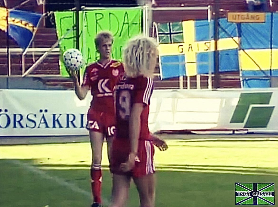 Nostalgicafternoons tweet media