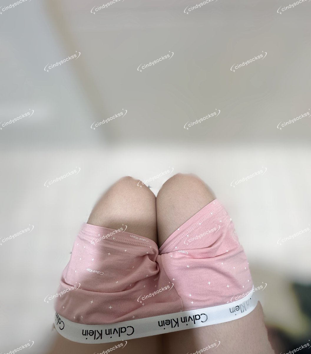 cindysockss's tweet photo. 今天心情好～來個促銷 CK 現貨500！！！！��有一件要買要快😍

#原味 #絲襪 #內褲 #白襪 #棉襪 #絲襪 #黑絲 #膚絲 https://t.co/5nAbWF5FhO
