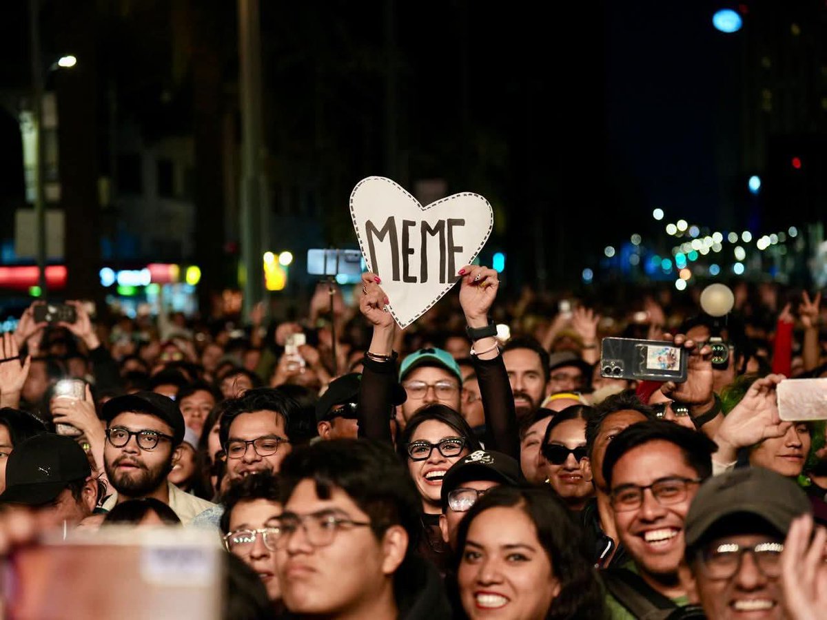 elektrodarkgothic tweet media