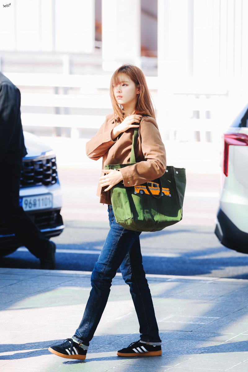 유앙글 tweet media