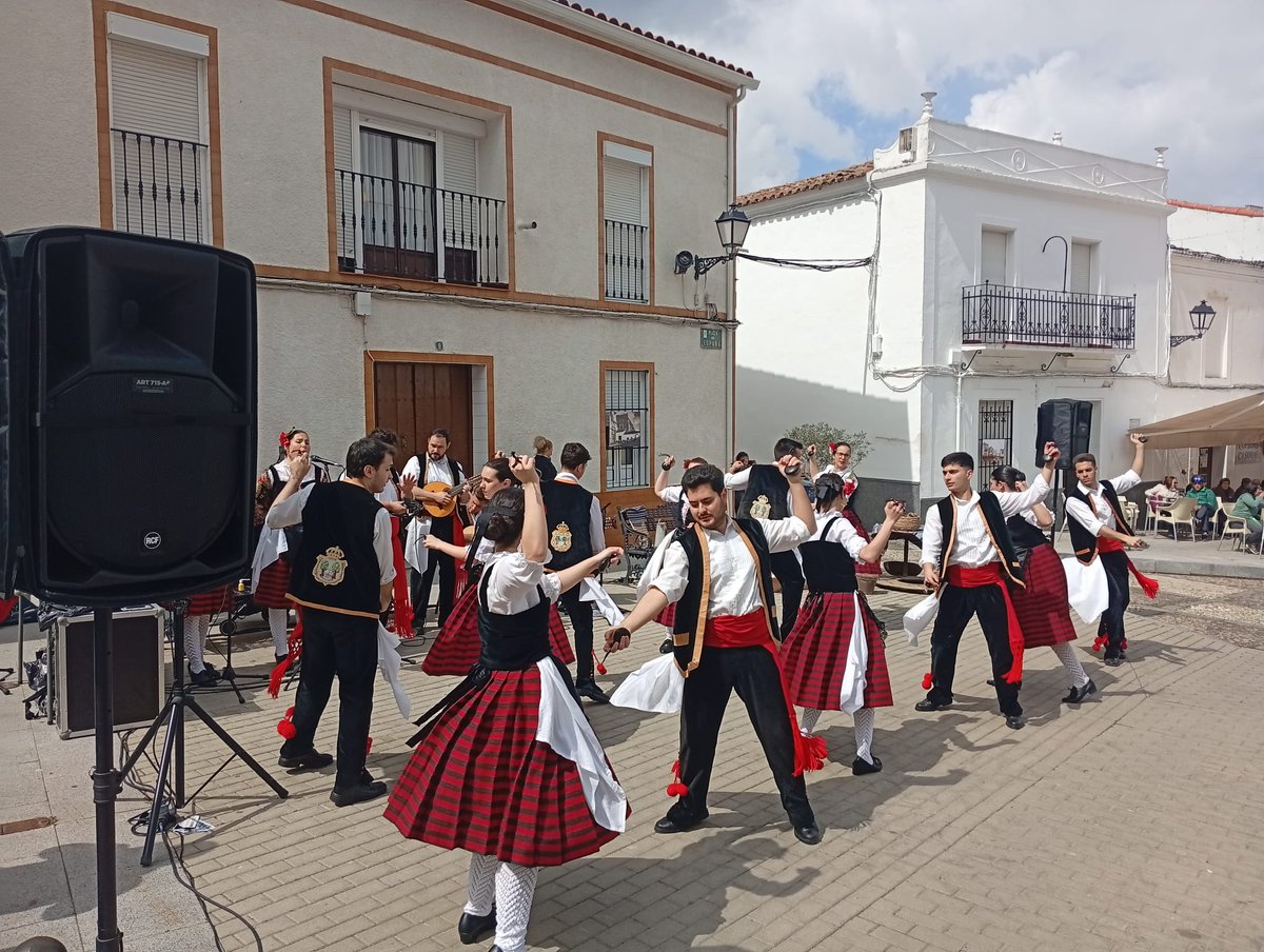 Los Jateros tweet media