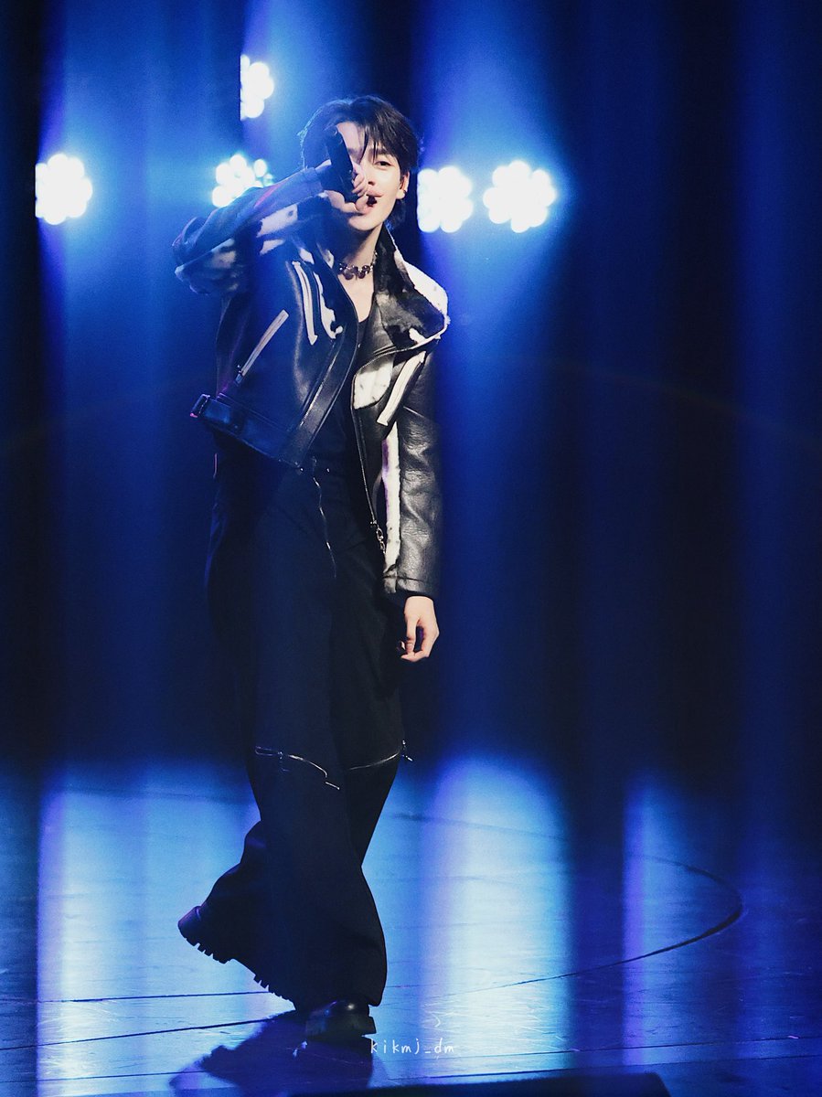 เก่งมากเลยวันนี้ พีเจเก่งขึ้นทุกครั้งที่ได้ดูเพิพเลยรู้ป่ะ รอเพลงใหม่ รอดูโชว์ต่อไปนะ
👍🏻👍🏻👍🏻👍🏻👍🏻👍🏻👍🏻👍🏻
#PJmahidol
GELBOYS LINE MELODY AWARD
#LMMA2025xGELBOYS
#LINEMELODYMUSICAWARDS2025 
#LMMA2025