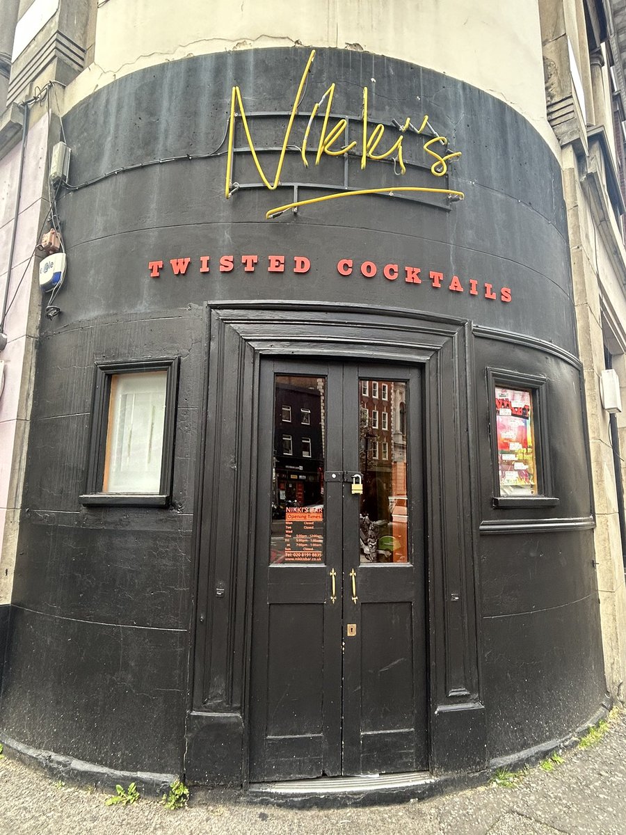 PubsSaving's tweet photo. Nikki’s (formerly Electricity Showrooms) closed 7-3-26. 39a Hoxton Square #hoxton #n1 No signs advertising lease for sale. The Electricity showrooms was opened by Shoreditch borough council in 1929. Original features, ceiling & revolving door reported removed c2018. #closedbars https://t.co/VL9RZzMMLB