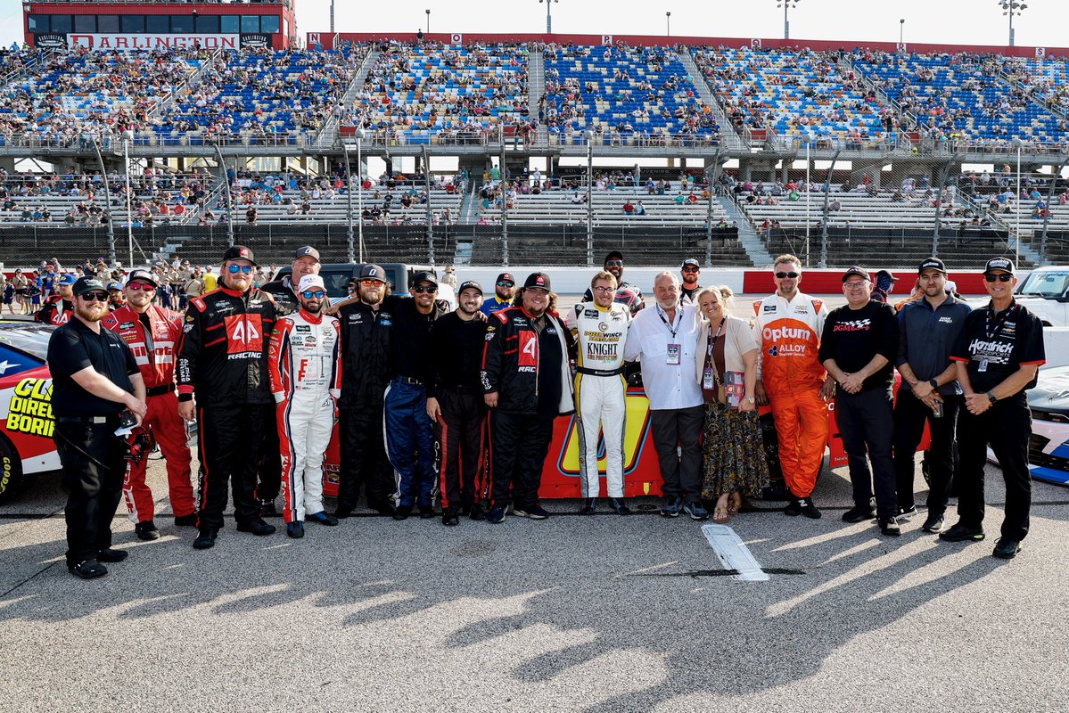 bread perez tweet media