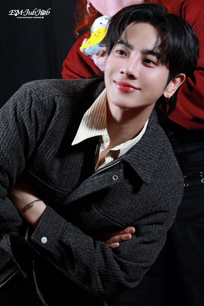 EM_jubjub🇨🇳 tweet media