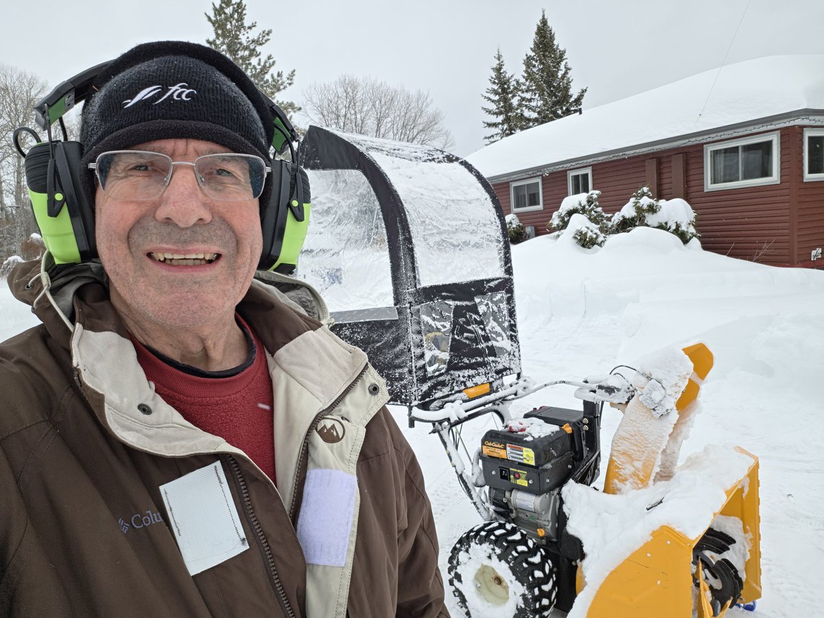 The Hoof Trimmer🇨🇦 tweet media