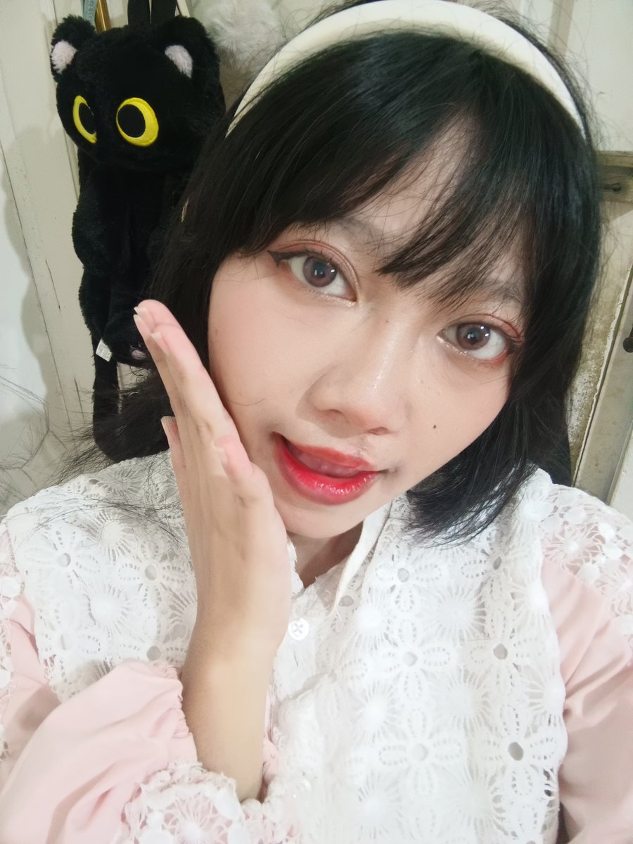 ___cekaasss_'s tweet photo. Hehe⊂⁠(⁠(⁠・⁠▽⁠・⁠)⁠)⁠⊃ (munculdenganrasatidakbersalah) https://t.co/jhJcL2LRY3