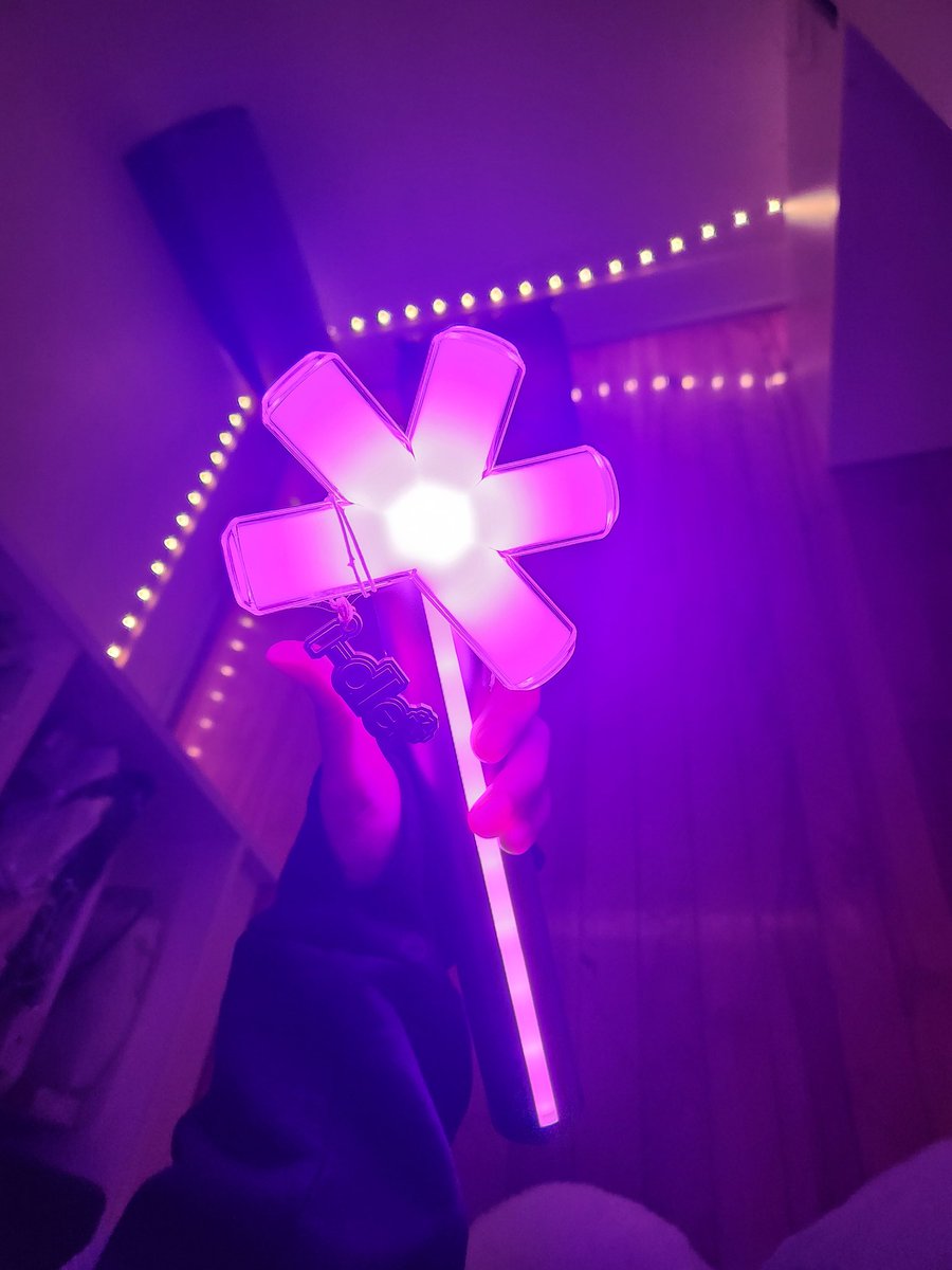 ♡.~⚘️ ʟᴀᴜʀᴀ ⚘️~.♡ tweet media