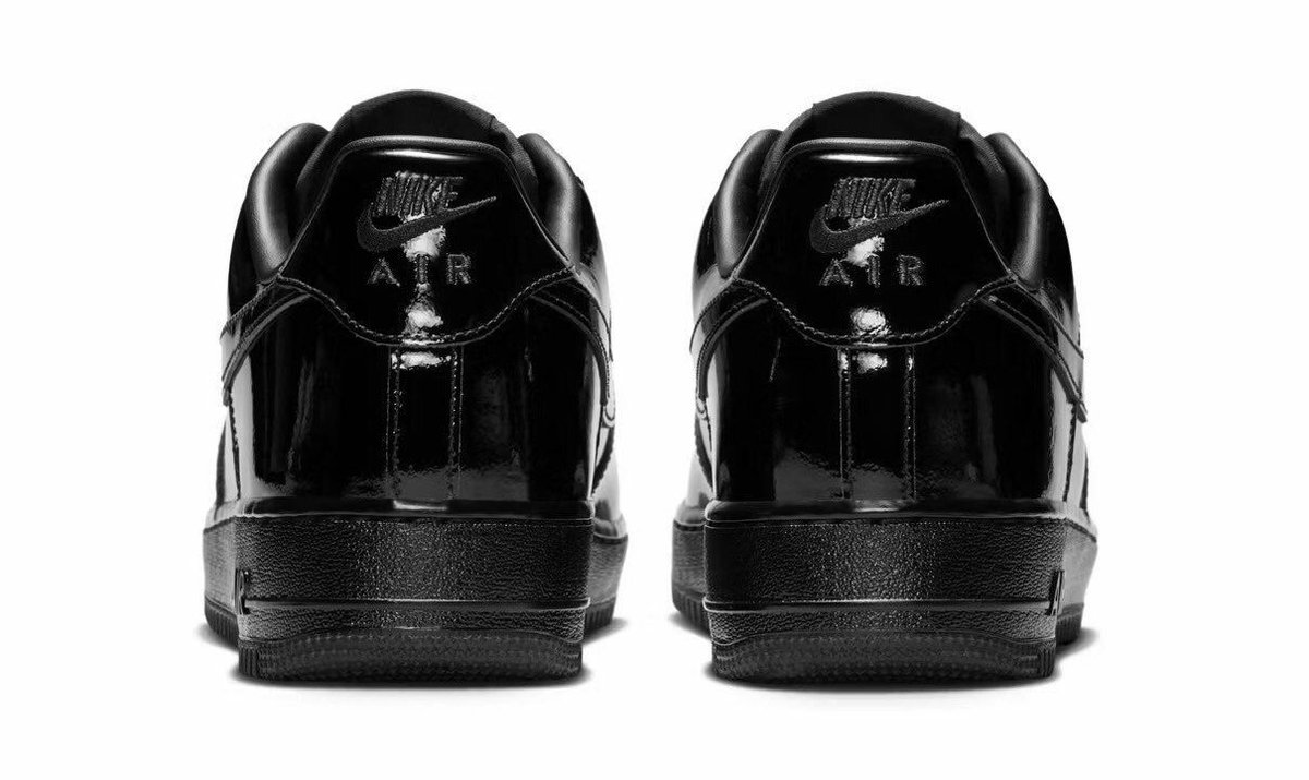 JustFreshKicks tweet media