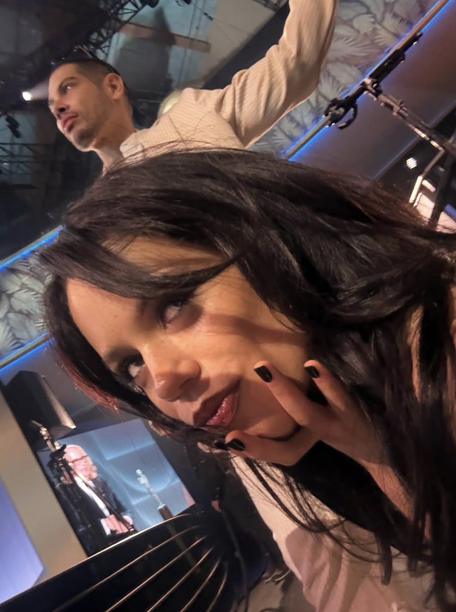 eryn ౨ৎ tweet media