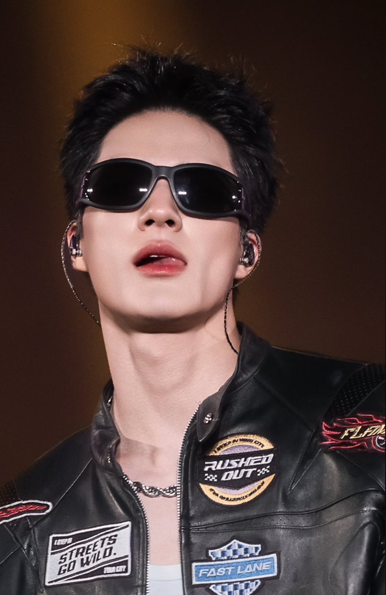 𝙀𝙢𝙟𝙖𝙮𝙘. tweet media