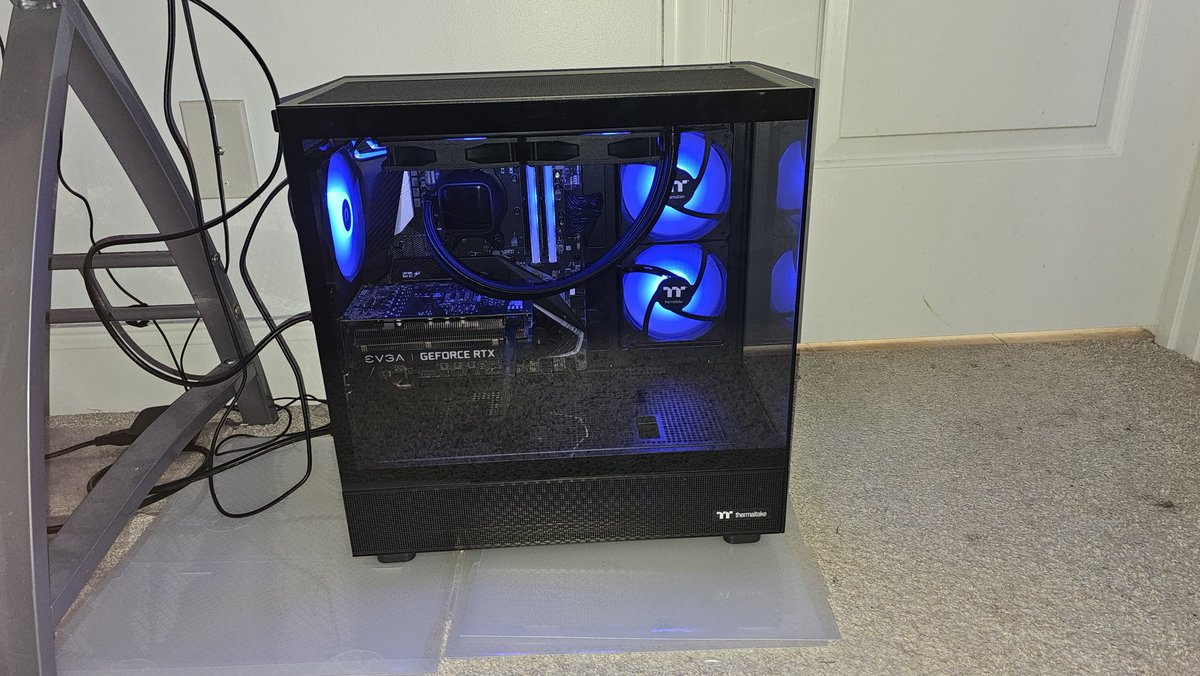 DaddyZeusX tweet media