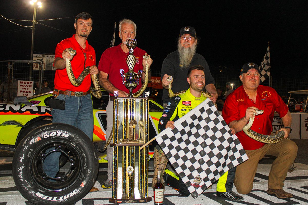 SLMRankings.com tweet media