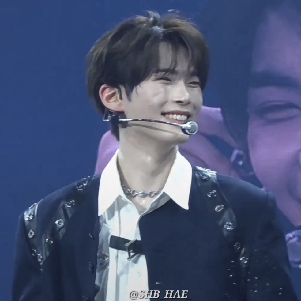 amelia ⭐️ tweet media