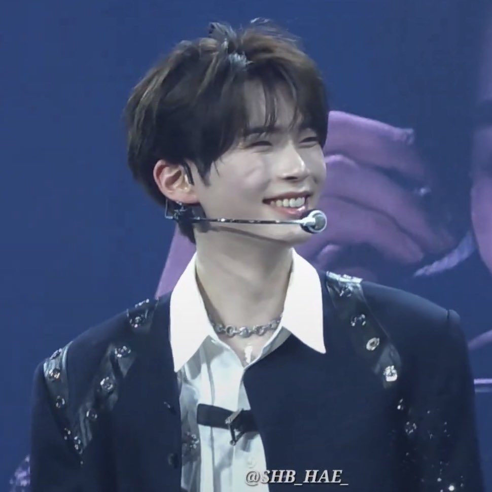 amelia ⭐️ tweet media