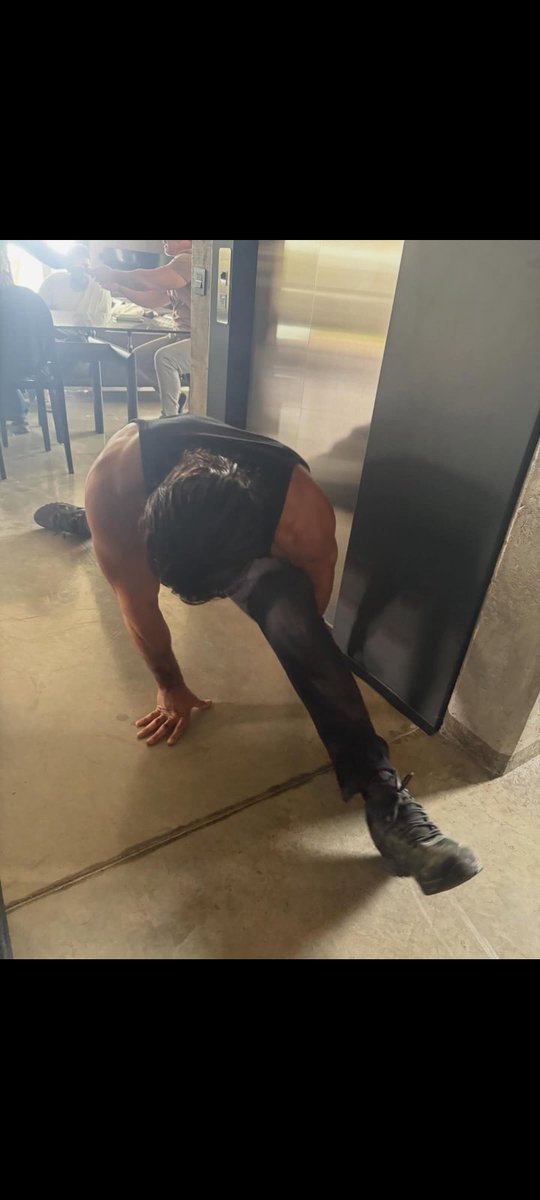 Bebek e seus alongamentos!🤭🤌
#CanYaman 
#ElLabirintoDeLasMariposas