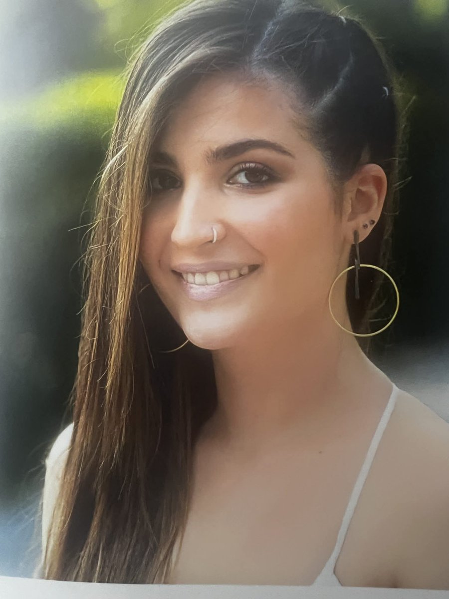 Βίκυ tweet media