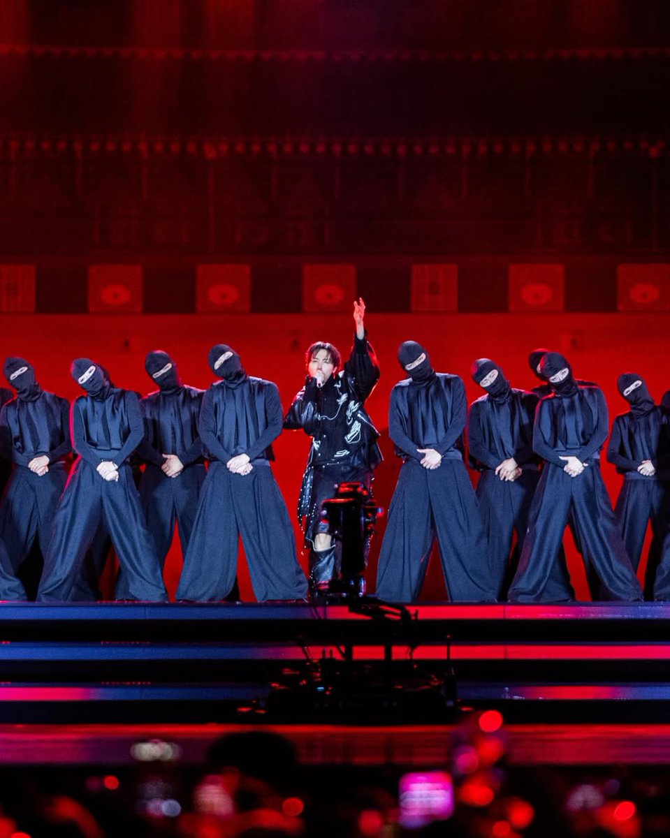 j-hope 🇲🇽 | YOUR, MY HOPE 🩷ミ tweet media