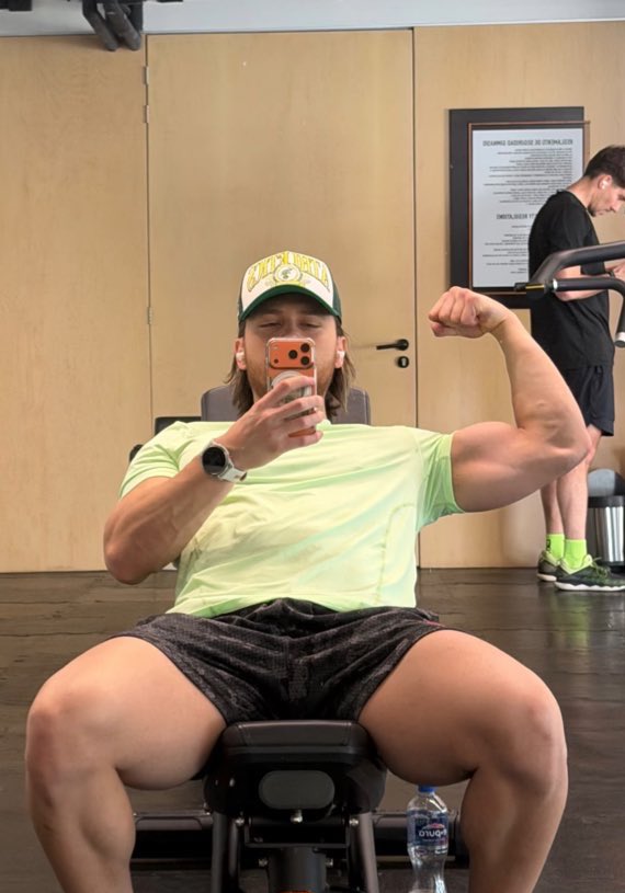 𝖎𝖘𝖆 ✾ tweet media