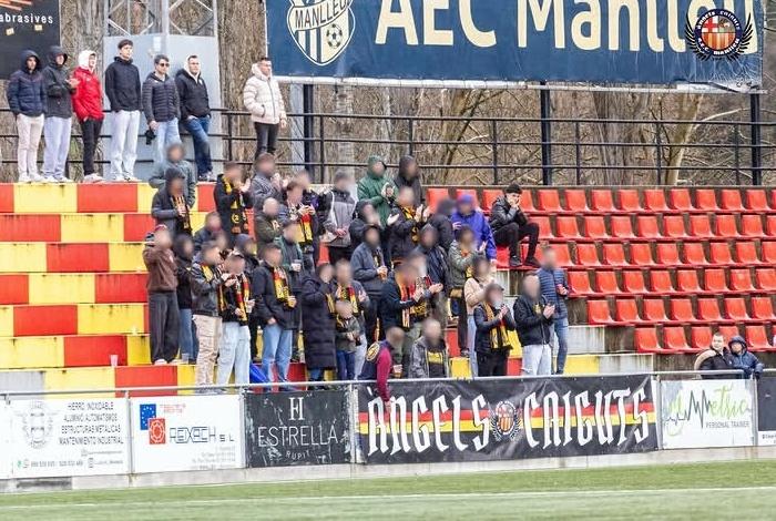 Cat_grada tweet media