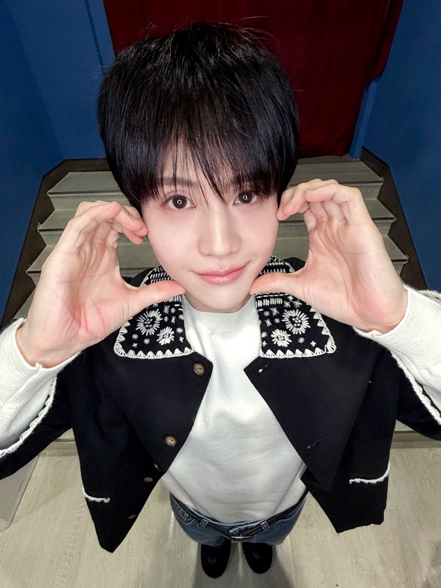 하이라이트(HIGHLIGHT) tweet media