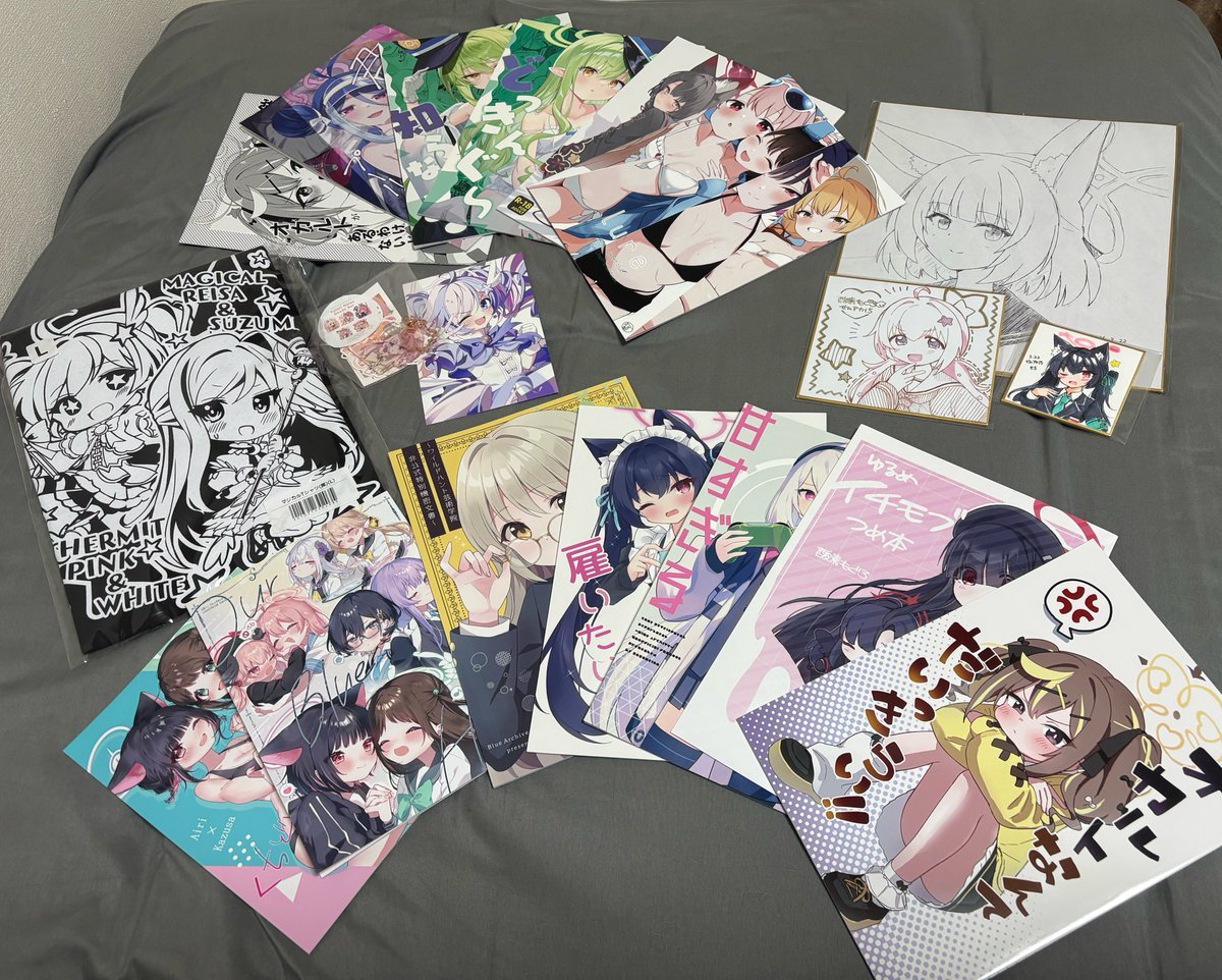 せんアカの戦利品です！
色紙とかは明日ちゃんと撮り直して上げます
#せんアカ15