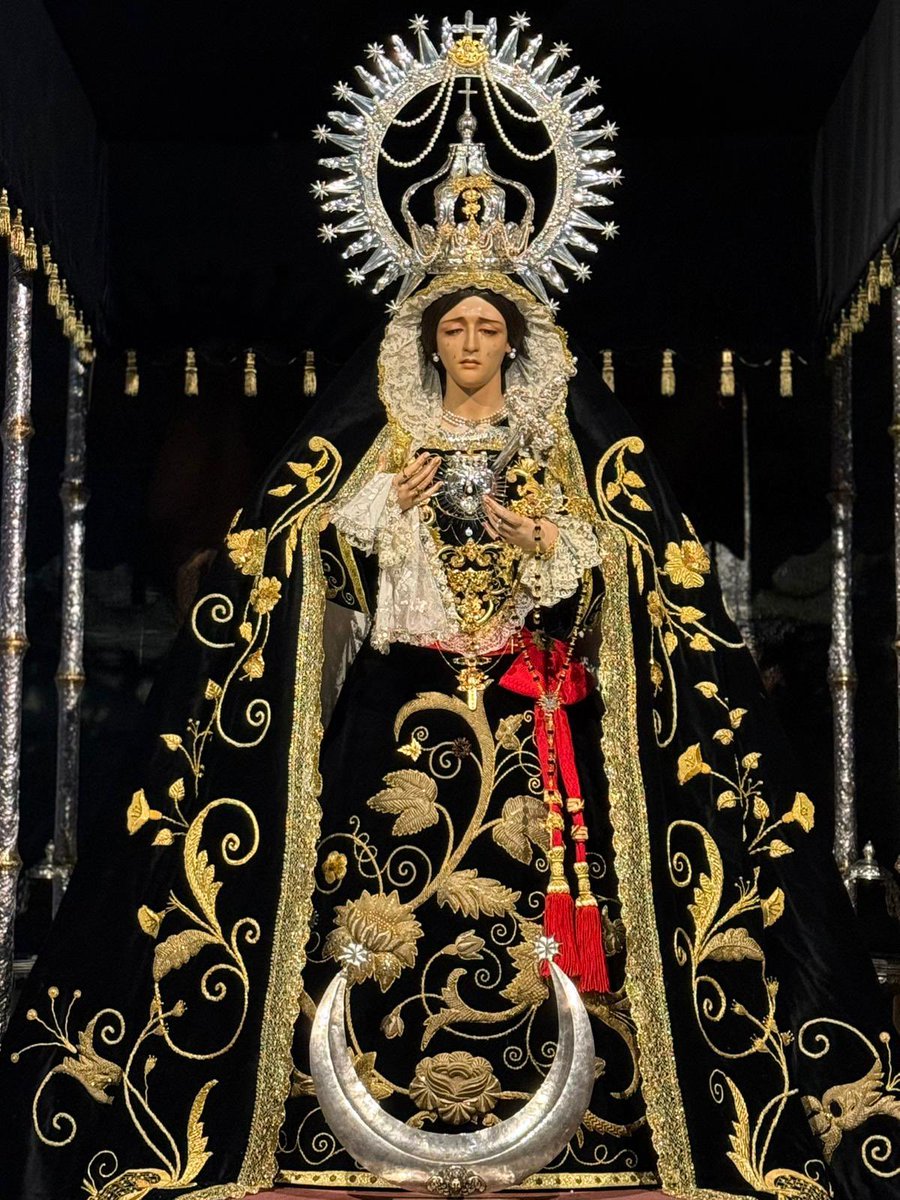 Yacente y Soledad Jaén tweet media