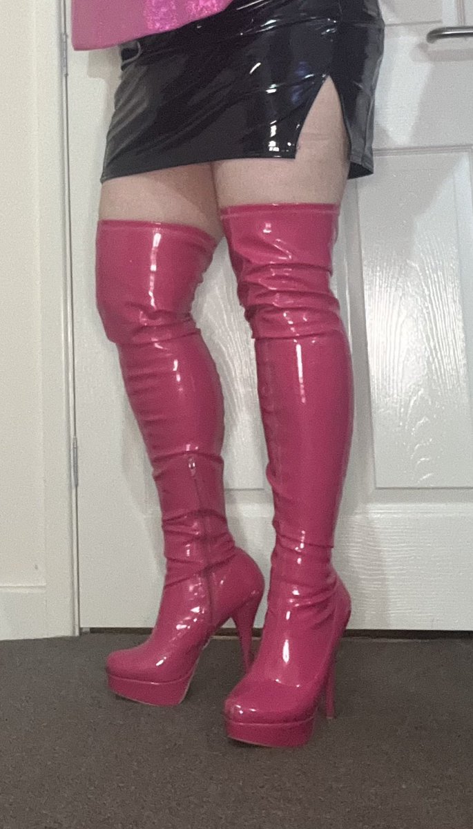 Sissy Sadie tweet media