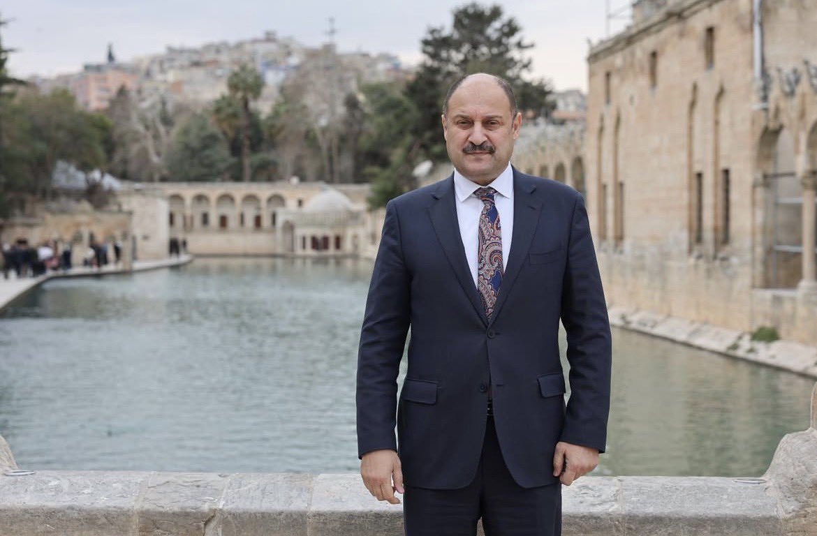 STahirKosar's tweet photo. Dünde,Bugünde,Yarında Ömrümüzün Sonuna Kadar Dilimizde Gönlümüzde Tek İsim #MehmetKasımGülpınar https://t.co/eMUaaiM7NO