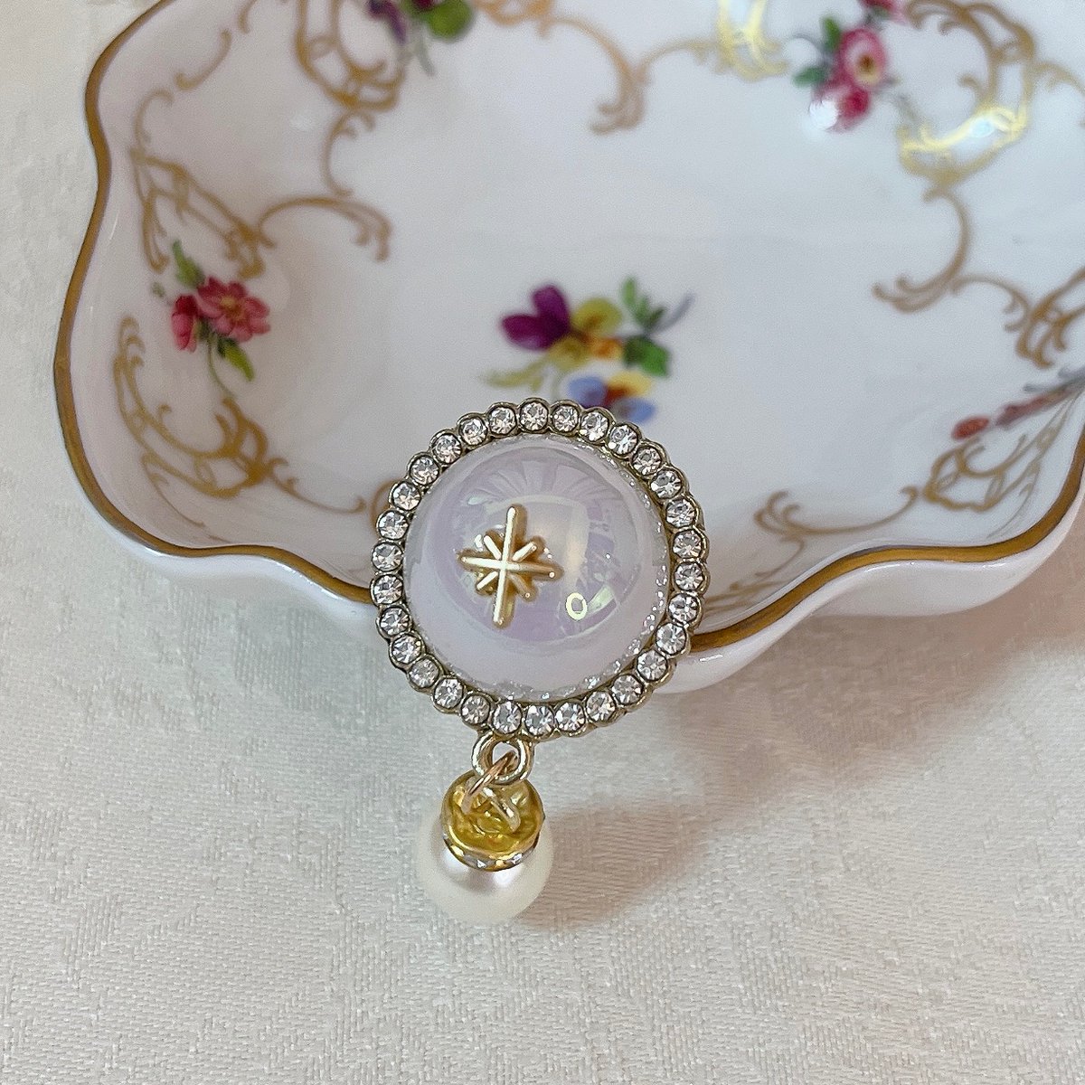 𝓥𝓲𝓸𝓵𝓮𝓽 𝓒𝓪𝓻𝓸𝓷 tweet media