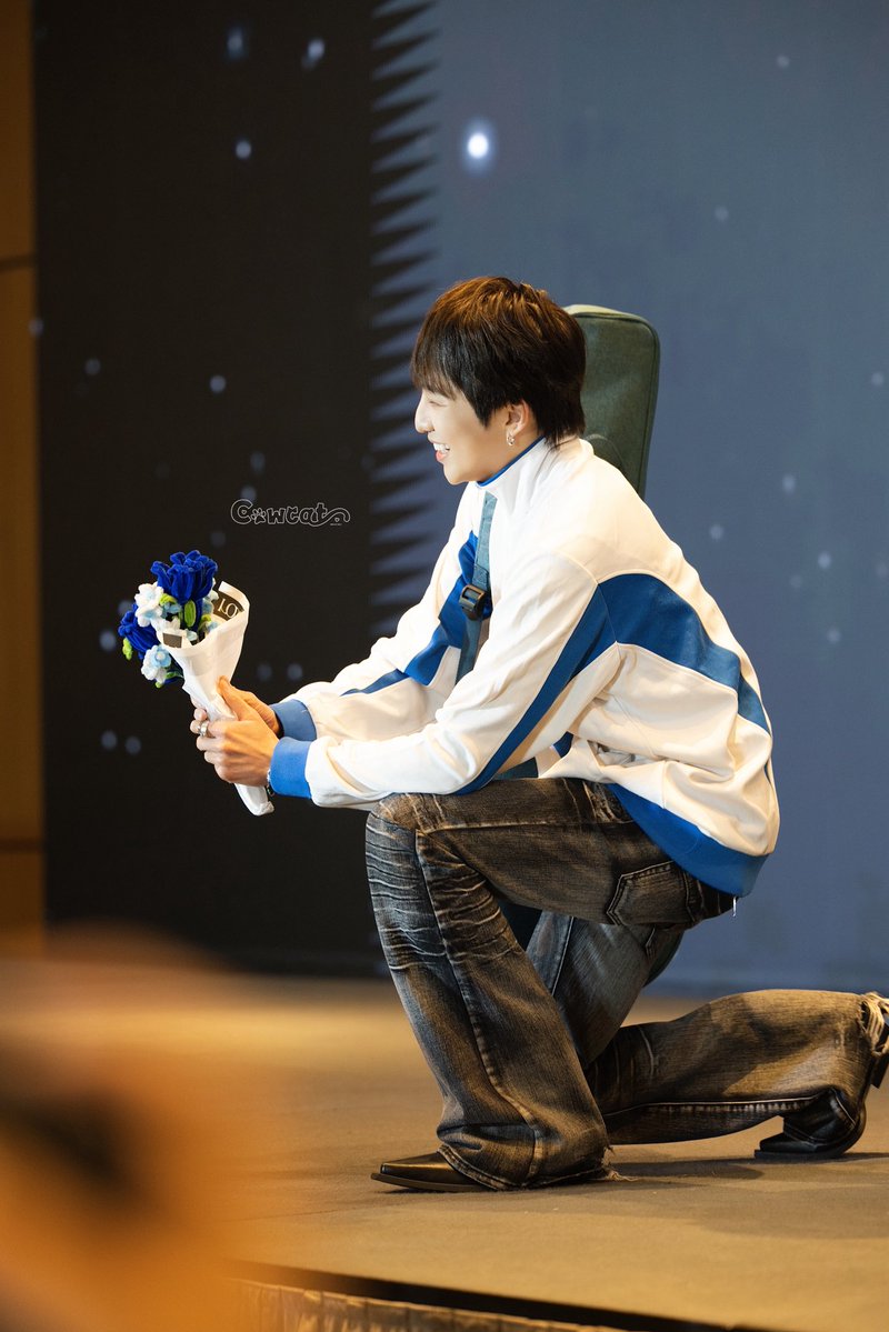 260322 강승윤 팬사인회 광저우 广州

승윤 선배님

#강승윤 #KANGSEUNGYOON #위너 #WINNER