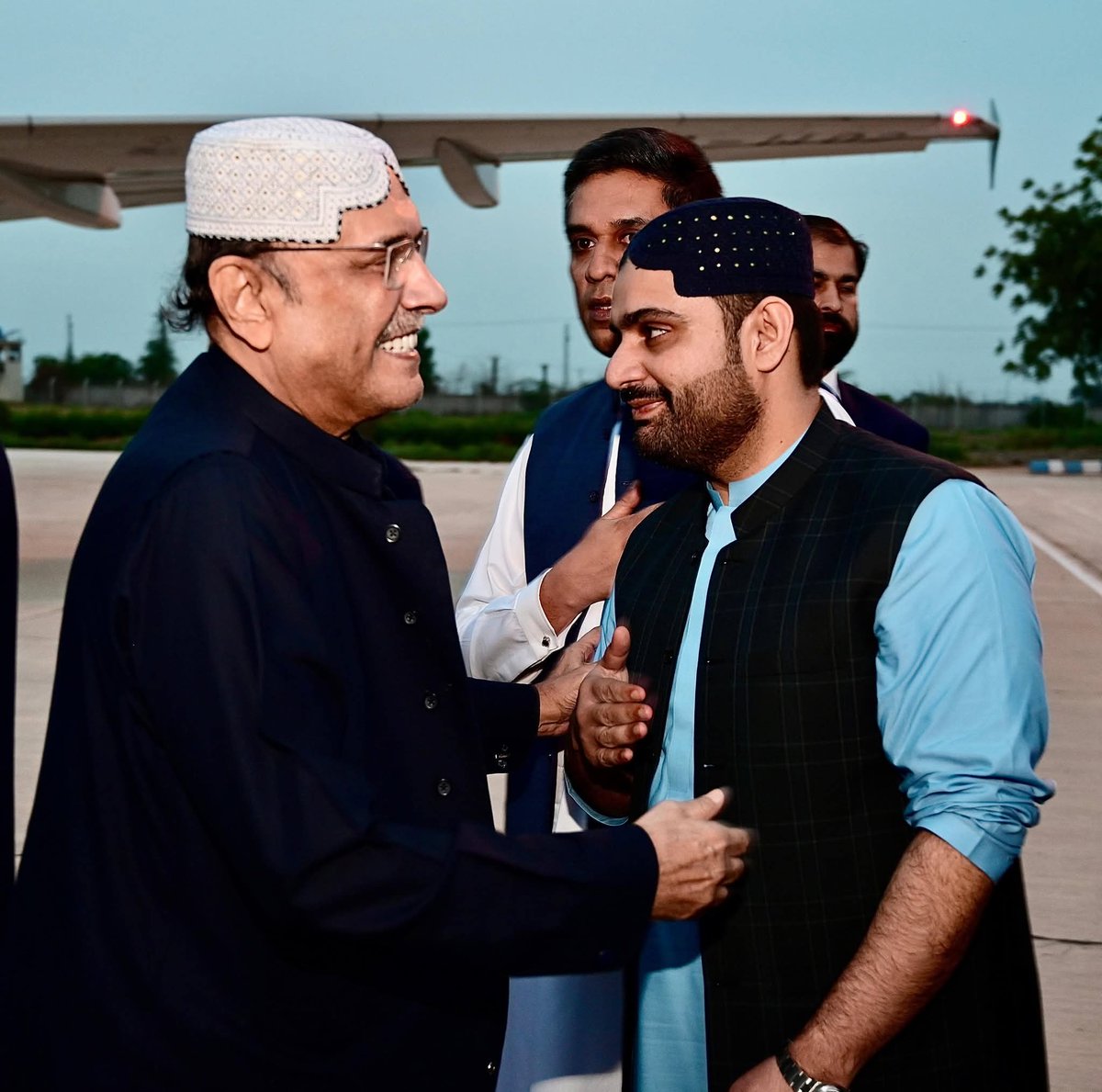 Received President <a href="/AAliZardari/">AsifAliZardari</a> at the Sukkur airport departure his departure to Naudero House.

<a href="/SyedNasirHShah/">Syed Nasir Hussain Shah</a> <a href="/SyedKumailHShah/">Syed Kumail Hyder Shah</a>
