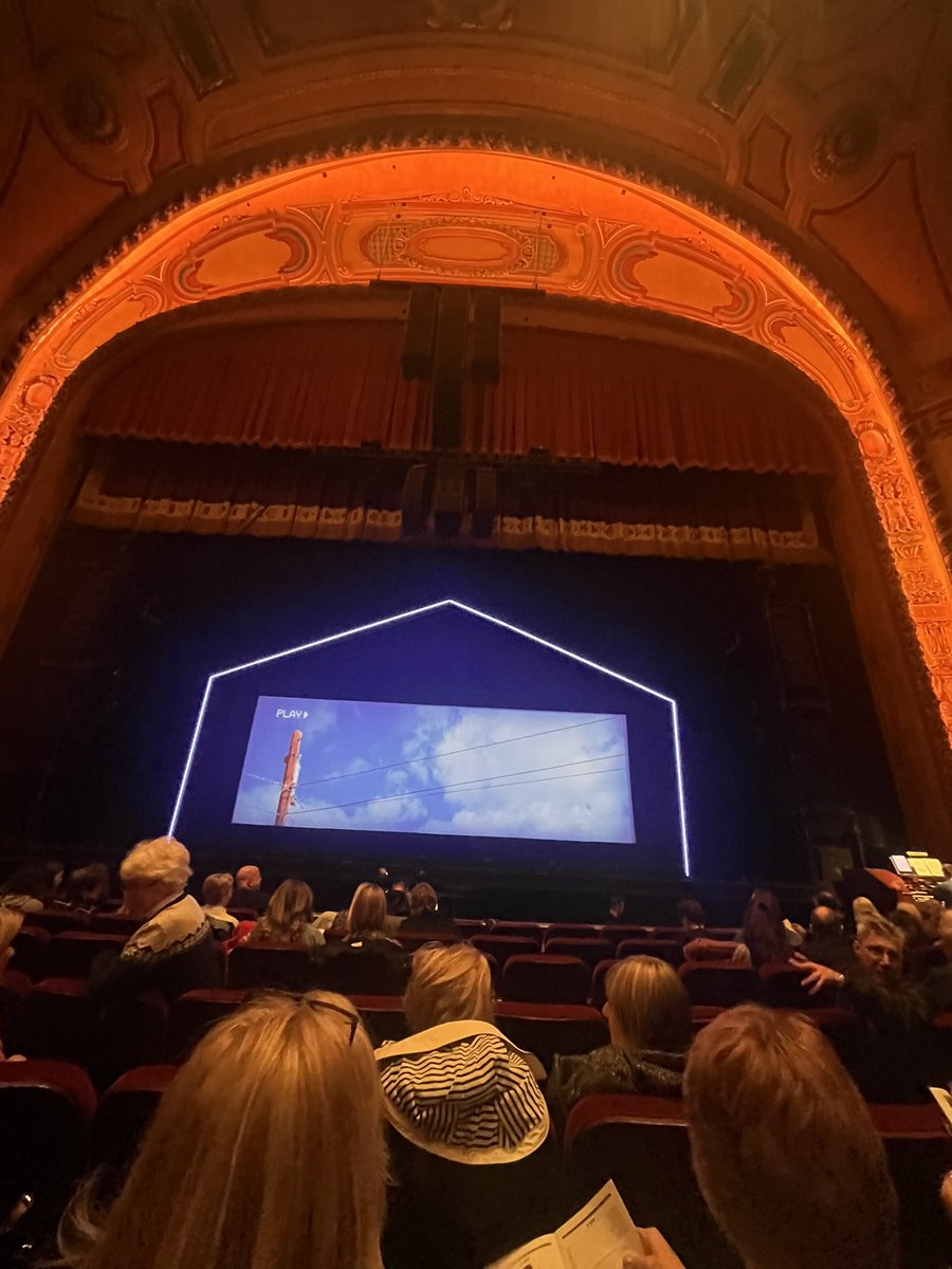 Jeanne Cummings tweet media