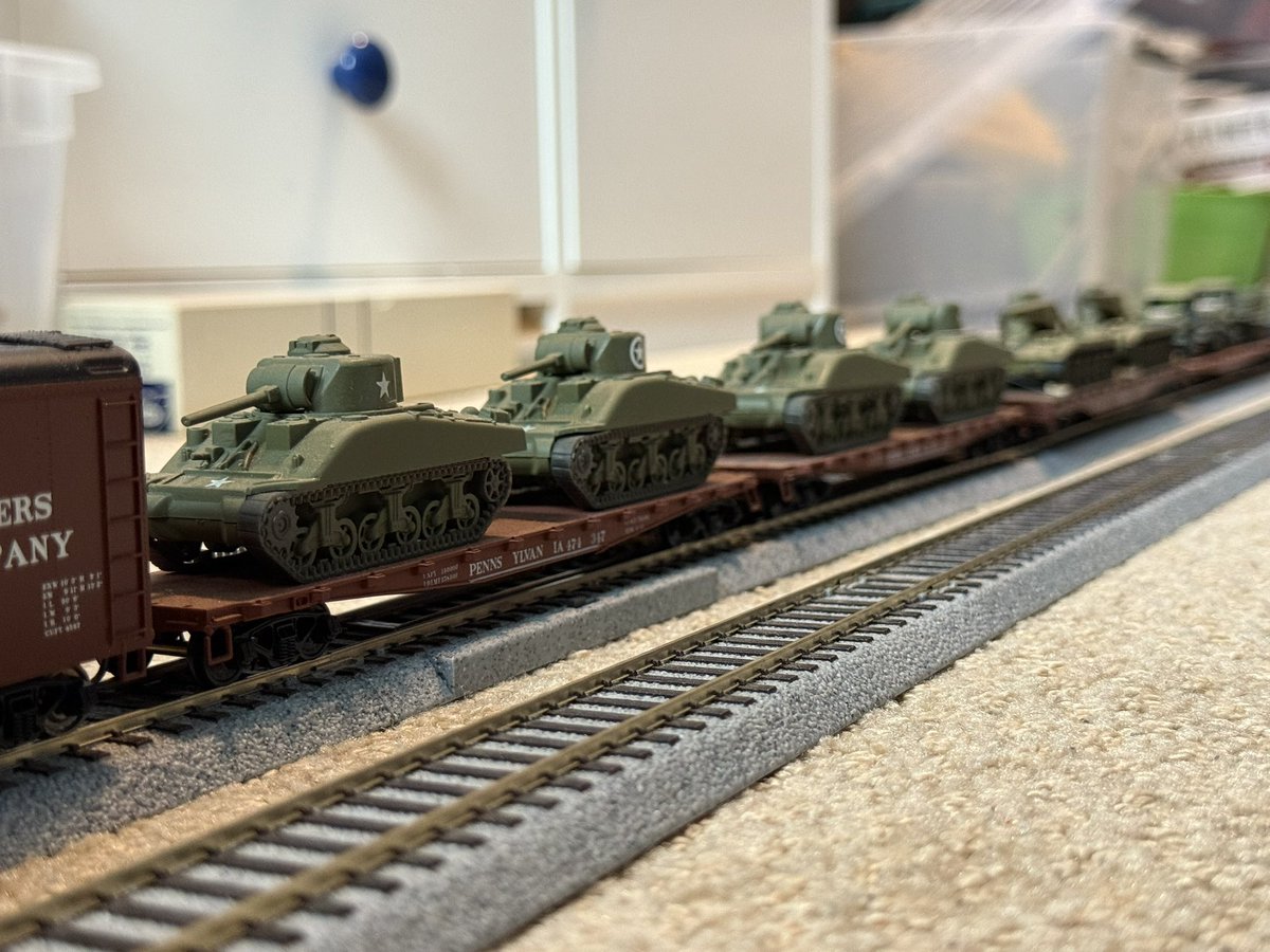 the train loving fox tweet media