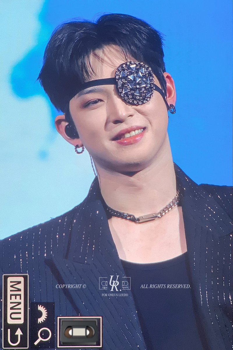 𝑼𝑹. tweet media