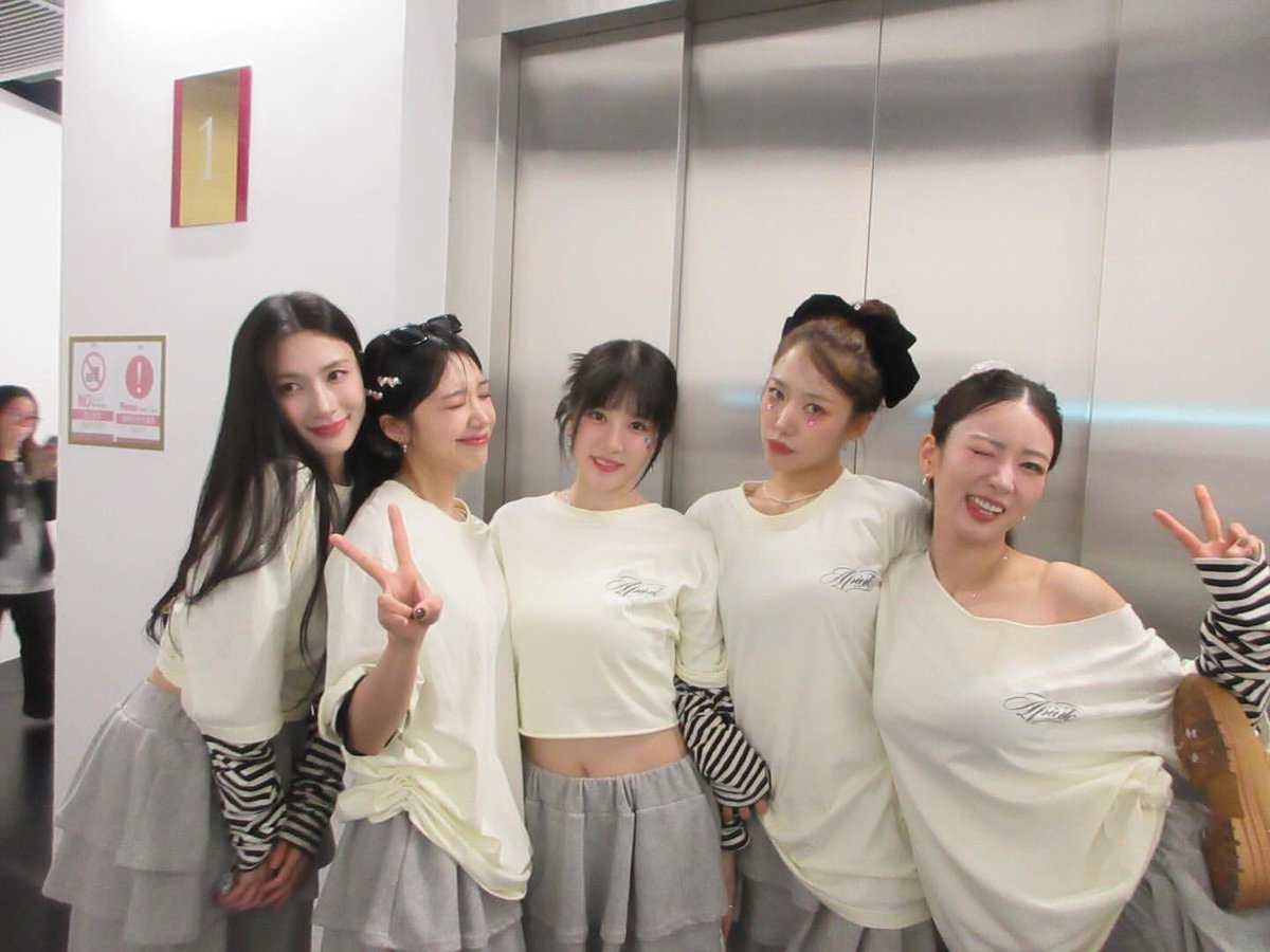 Apink Pics tweet media