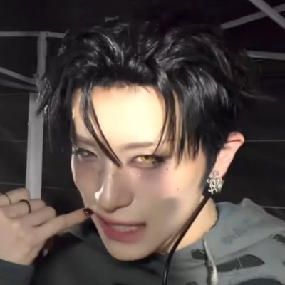 lex :-p 𓏲ּ𝄢 saw xlov tweet media