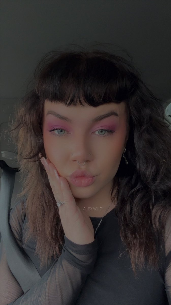 Alex wild 🏳️⚧️ tweet media