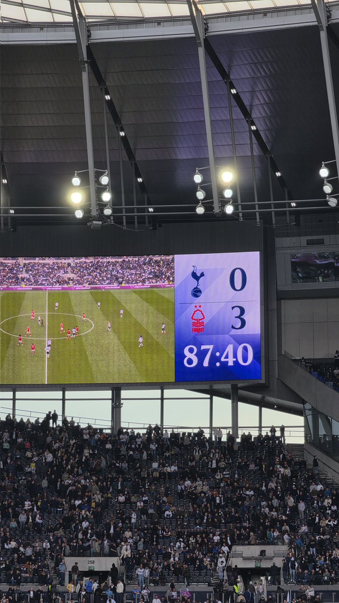 Daniel Roberts tweet media