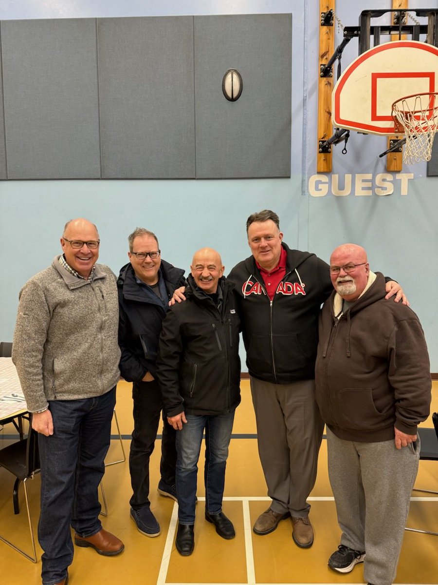 LtGovNS's tweet image. The Kin Club monthly breakfast to support Community Initiatives. At East Dartmouth Community Centre. Kin Club does awesome work. #Thanks. Great to see Matt, Fish, Mancini, Steve and others.