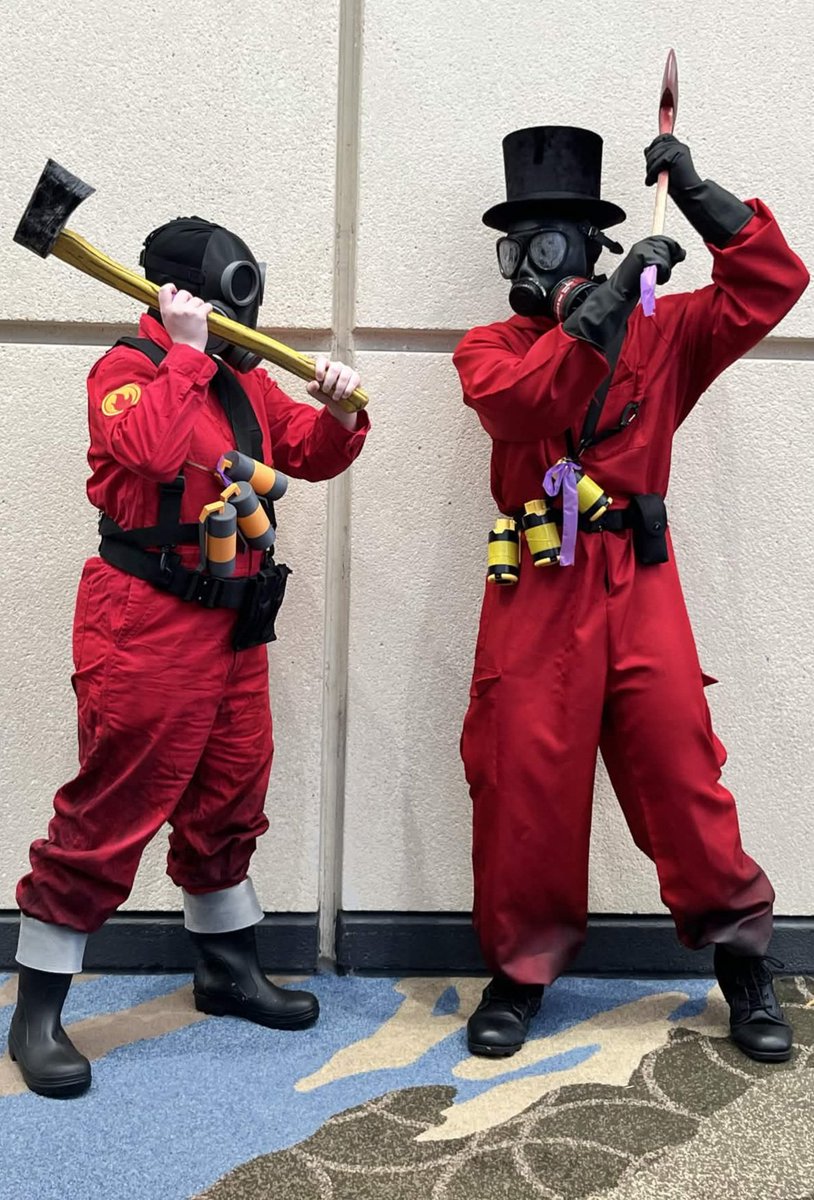 Mann Co. Cosplay tweet media