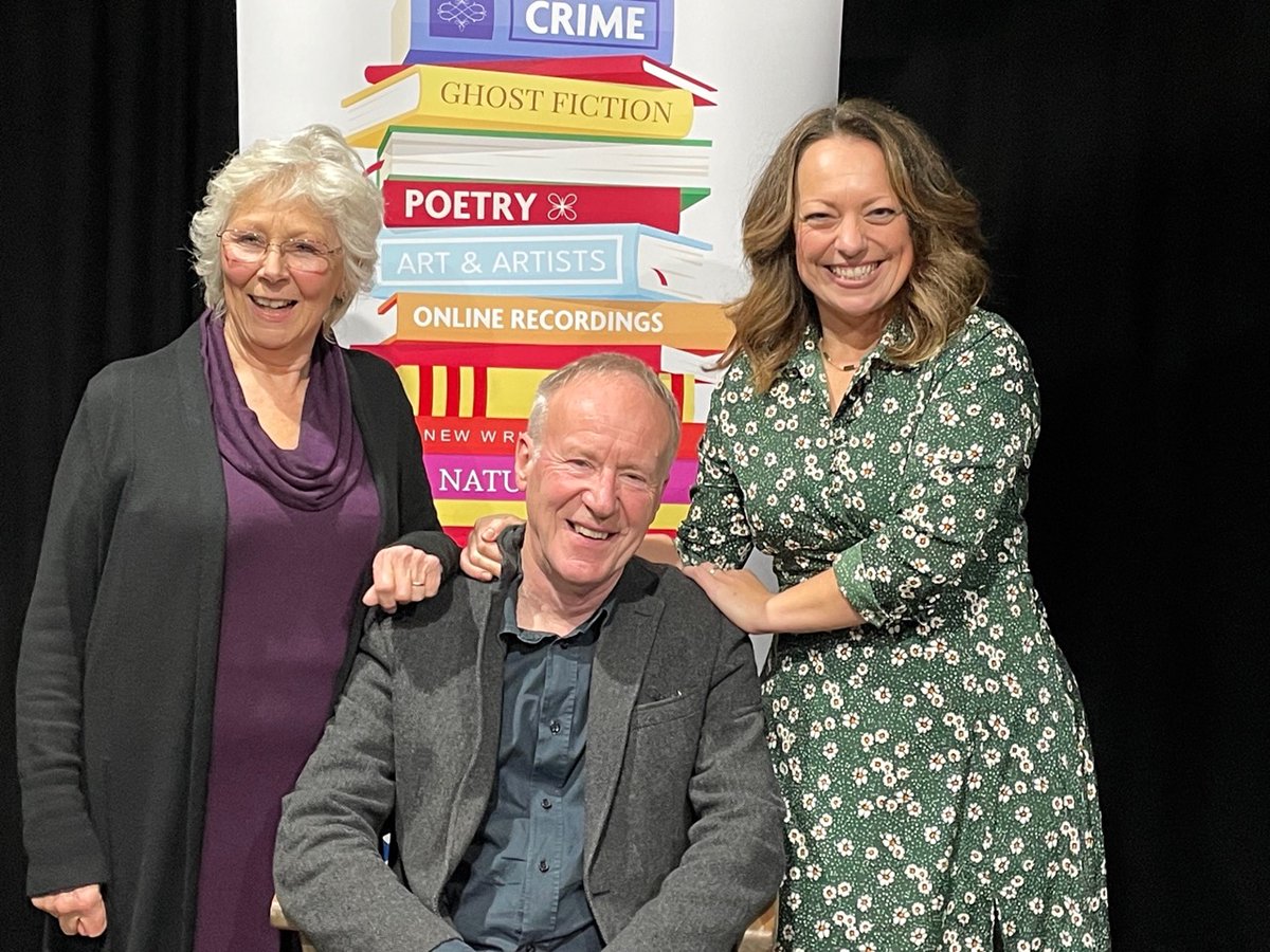 The Border Readers tweet media