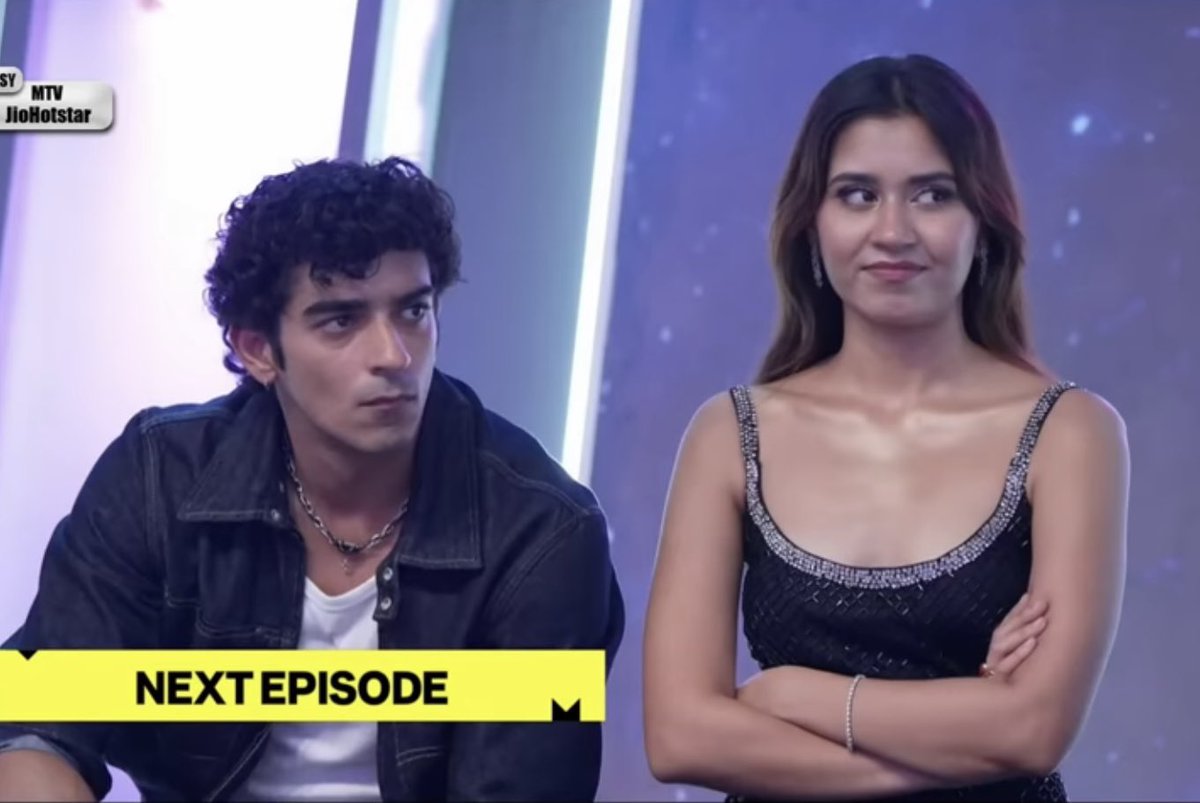 LaveStar1's tweet photo. I always liked them more together. At least so much better than that fake green flag 

#SplitsvillaX6
#Splitsvilla16 https://t.co/5Rcw8ctQnk