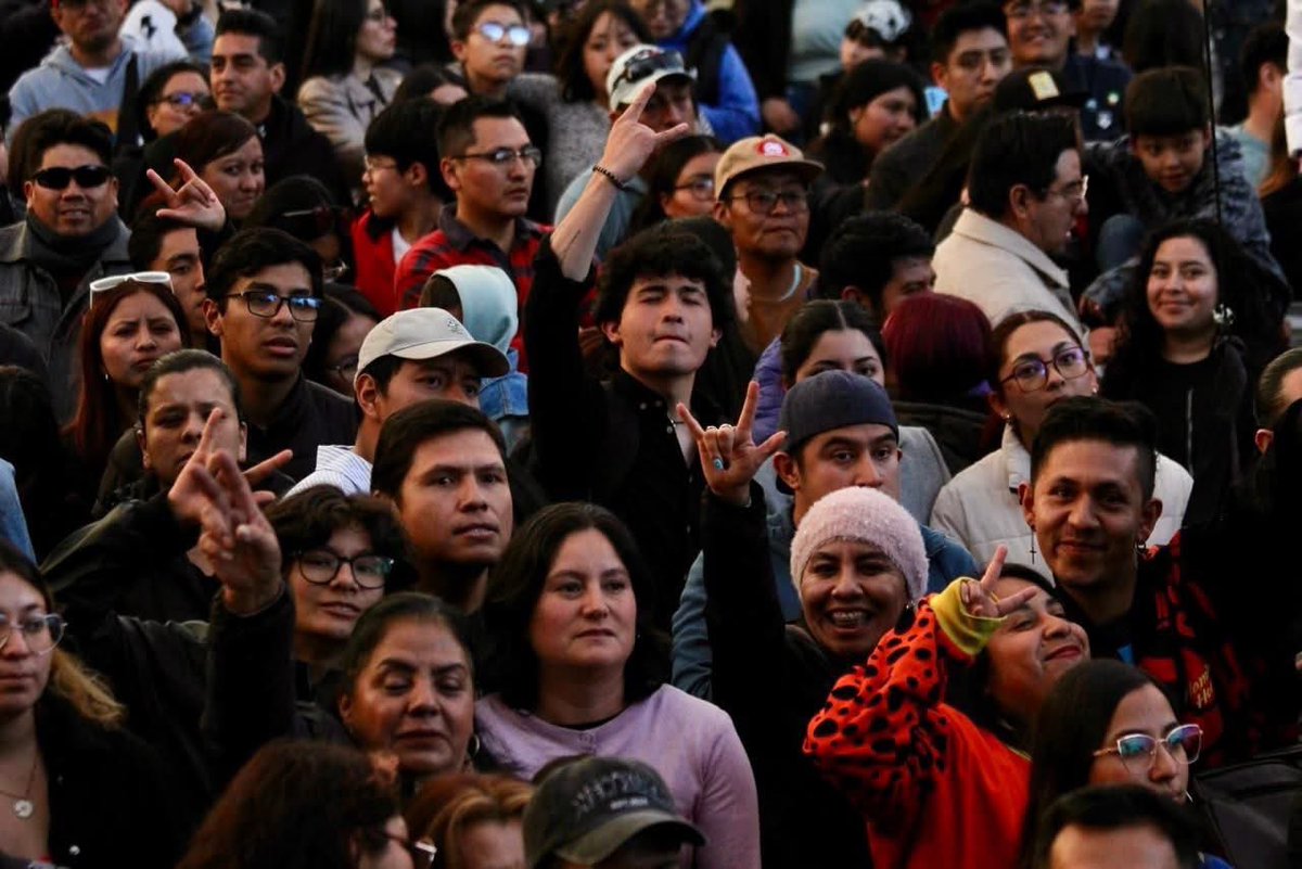 Así se vivió esta gran noche de #PrimaverArte: con la fuerza de las Victimas del Dr.Cerebro, la energía inconfundible de los estrambóticos y la vibra única de Insulini y Los Espanta Suegras. Tres momentos, un mismo latido y una ciudad disfrutando junta.

Qué gusto ver a tantas y