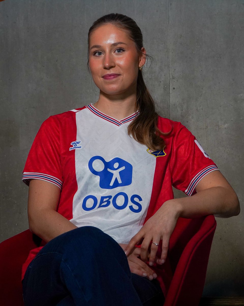 Lyn Damer tweet media